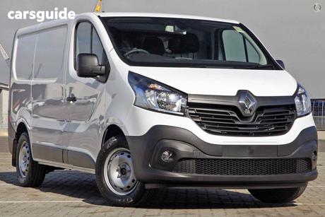 White 2015 Renault Trafic Van Swb