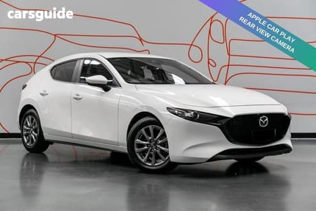White 2021 Mazda 3 Hatchback G20 Pure