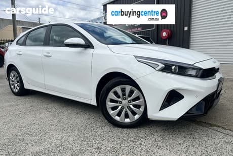 White 2022 Kia Cerato Hatchback S Safety Pack