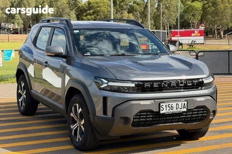 Grey 2025 Renault Duster Wagon Evolution Mhev (4X4)