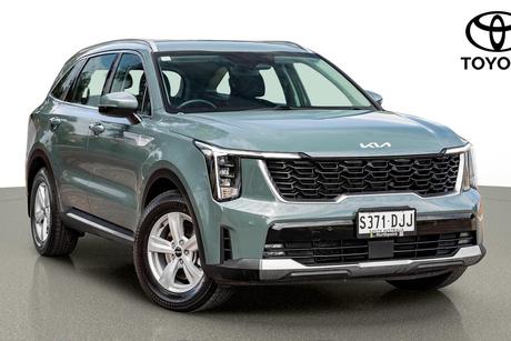 Green 2024 Kia Sorento Wagon S 7 Seat