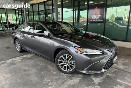 Silver 2021 Lexus ES250 Sedan Luxury +Ep1