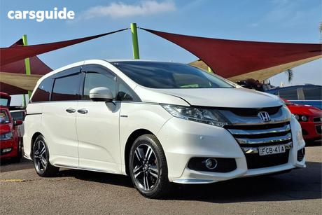 White 2016 Honda Odyssey Wagon Vti-L