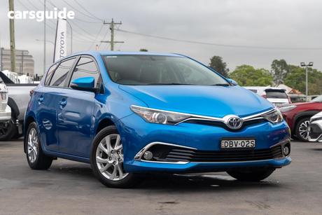 Blue 2015 Toyota Corolla Hatchback Ascent Sport