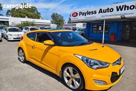 2014 Hyundai Veloster Coupe +
