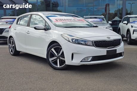 White 2018 Kia Cerato Hatchback Sport