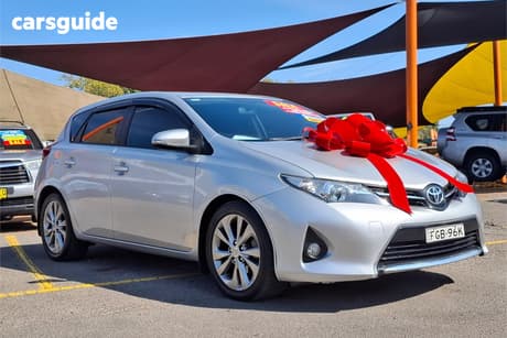 Silver 2013 Toyota Corolla Hatchback Levin Zr