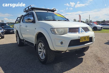 White 2015 Mitsubishi Triton Double Cab Utility Glx-R (4X4)