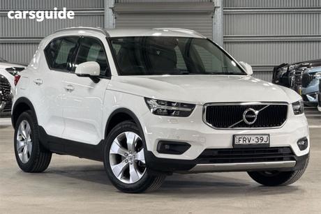 White 2020 Volvo XC40 Wagon T4 Momentum (Fwd)