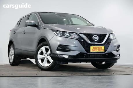 Grey 2019 Nissan Qashqai Wagon St+
