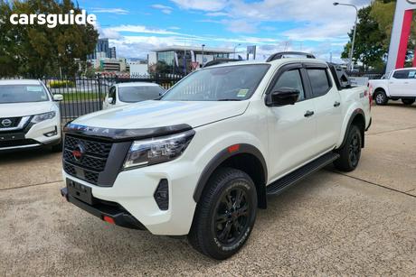 White 2025 Nissan Navara Dual Cab Pick-up Pro-4X (4X4)