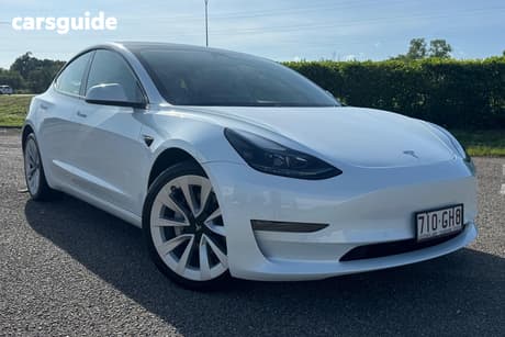 White 2022 Tesla Model 3 Sedan Long Range