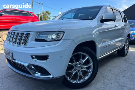White 2013 Jeep Grand Cherokee Wagon Summit (4X4)