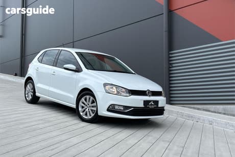 White 2014 Volkswagen Polo Hatchback 81 Tsi Comfortline
