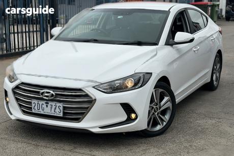 White 2017 Hyundai Elantra Sedan Elite 2.0 Mpi