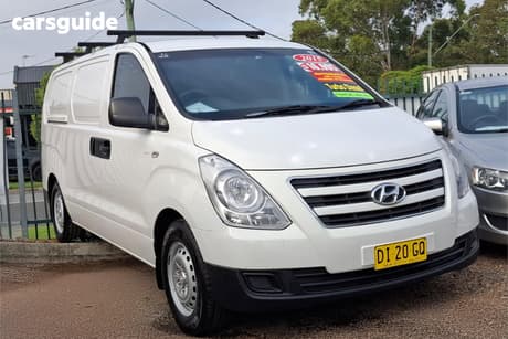 White 2015 Hyundai Iload Van