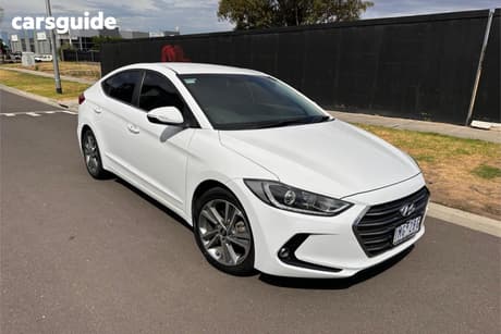 White 2017 Hyundai Elantra Sedan Elite 2.0 Mpi