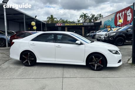White 2016 Toyota Aurion Sedan Sportivo