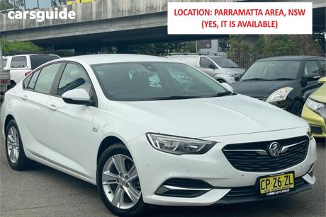 White 2018 Holden Commodore Liftback Lt