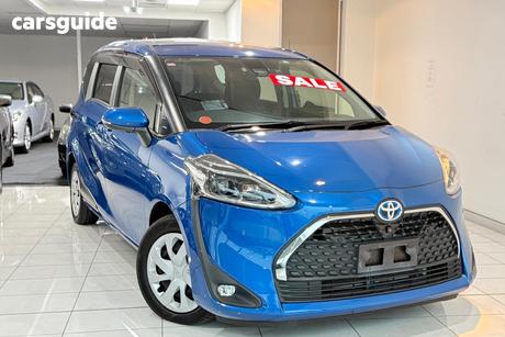 Blue 2019 Toyota Sienta Wagon (Hybrid) G