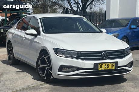 White 2021 Volkswagen Passat Sedan 140Tsi Business