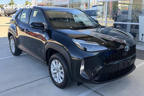 Black 2023 Toyota Yaris Cross Wagon Gx Hybrid