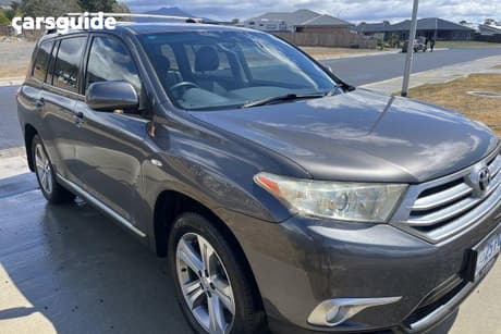 Black 2012 Toyota Kluger SUV