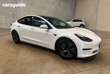 White 2022 Tesla Model 3 Sedan Rear-Wheel Drive