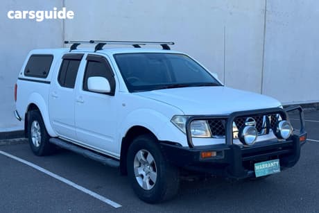 White 2010 Nissan Navara Dual Cab Pick-up St (4X4)
