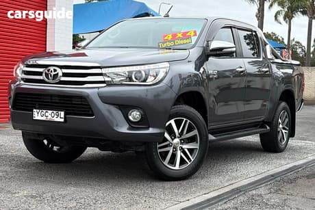 Grey 2016 Toyota Hilux Dual Cab Utility Sr5 (4X4)