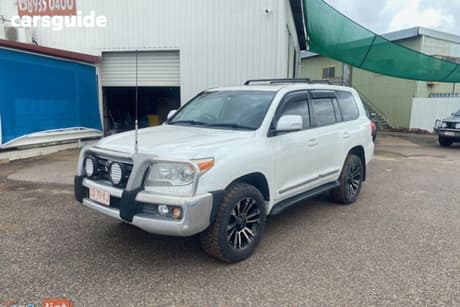 White 2012 Toyota Landcruiser Wagon Sahara (4X4)