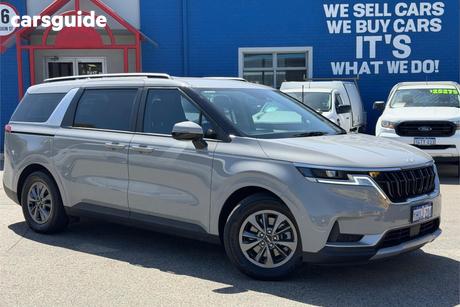 Silver 2022 Kia Carnival Wagon S