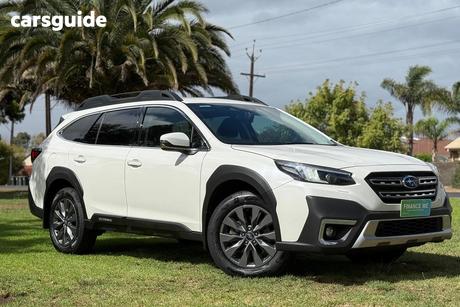 White 2022 Subaru Outback Wagon Awd