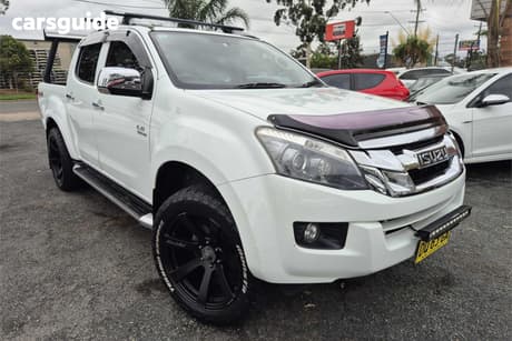 White 2015 Isuzu D-MAX Crew Cab Utility Ls-Terrain Hi-Ride (4X4)