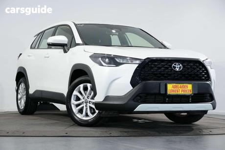 White 2022 Toyota Corolla Cross Wagon Gx 2Wd