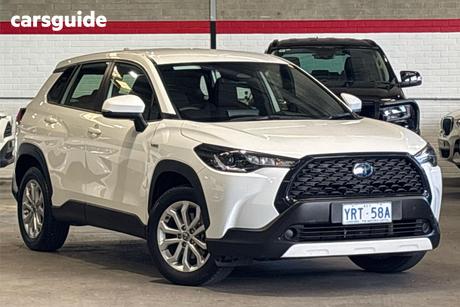 White 2024 Toyota Corolla Cross Wagon Gx 2Wd Hybrid