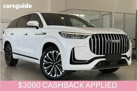 White 2025 Jaecoo J8 Wagon Ridge