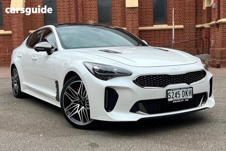 White 2022 Kia Stinger Sedan 3.3 Gt (Black Leather)