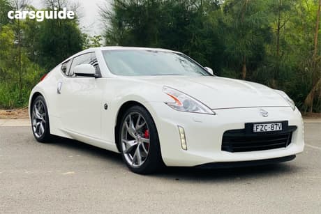 White 2017 Nissan 370Z Coupe