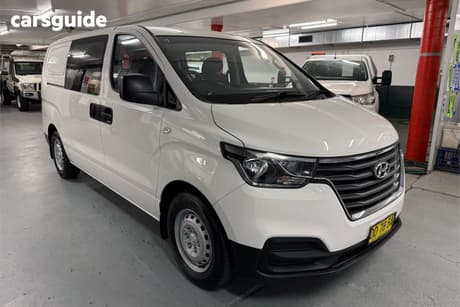 White 2021 Hyundai Iload Crew Van 6S Liftback