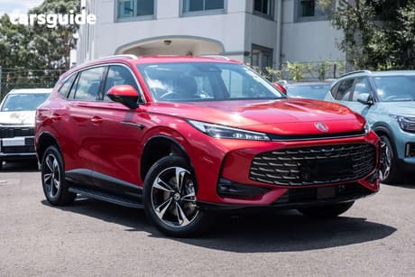 Red 2025 MG HS Wagon Excite