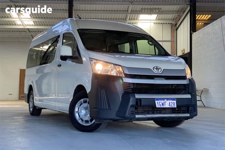 White 2019 Toyota HiAce Bus Commuter (12 Seats)