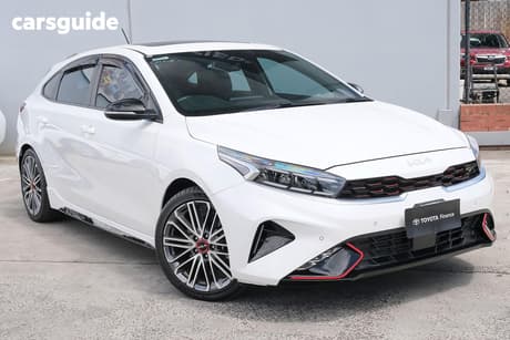 White 2024 Kia Cerato Hatchback Gt