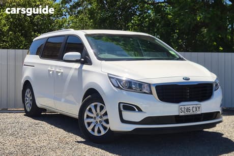 White 2020 Kia Carnival Wagon S