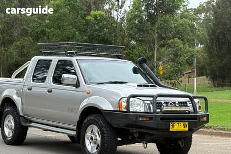 Grey 2012 Nissan Navara Dual Cab Pick-up St-R (4X4)