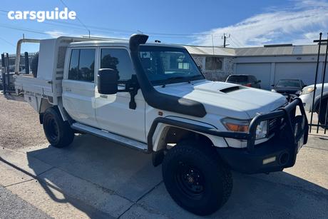 White 2014 Toyota Landcruiser Double Cab Chassis Gxl (4X4)