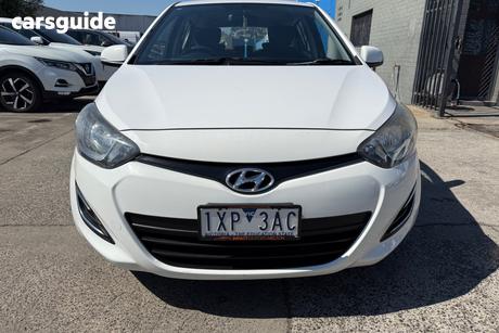 White 2015 Hyundai I20 Hatchback Active