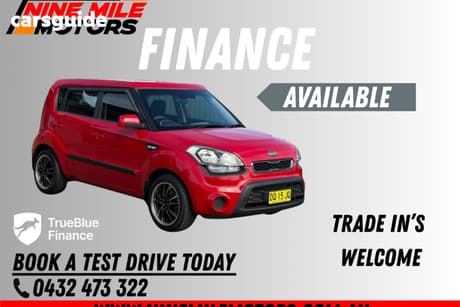Red 2012 Kia Soul Hatchback