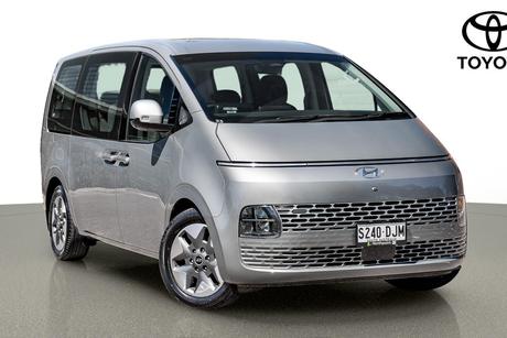 Grey 2022 Hyundai Staria Wagon