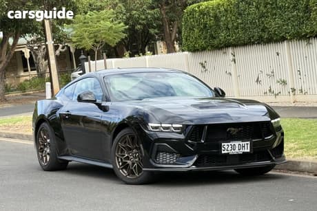 Black 2025 Ford Mustang Fastback Gt 5.0 V8